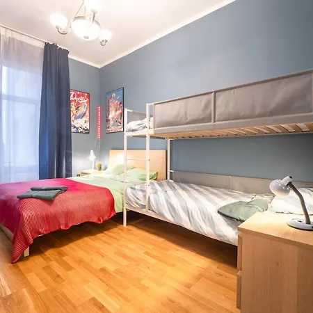 Spacious 2br For 8 Guests, Quite Centre, Art Nouveau Area Apartment *