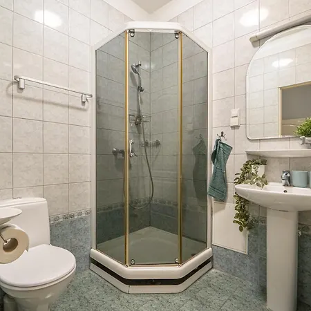 公寓 Spacious 2br For 8 Guests, Quite Centre, Art Nouveau Area 里加