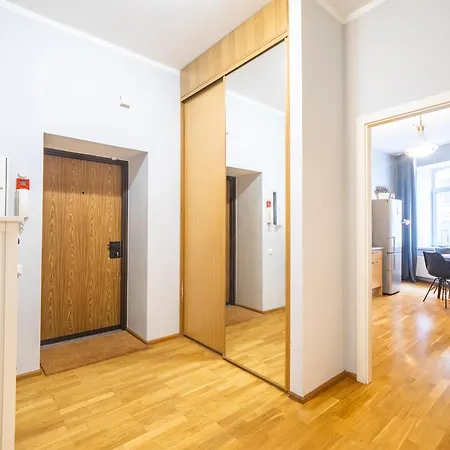 Spacious 2br For 8 Guests, Quite Centre, Art Nouveau Area Apartment *