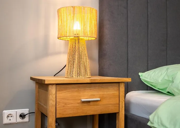 Διαμέρισμα Spacious 2br For 8 Guests, Quite Centre, Art Nouveau Area *