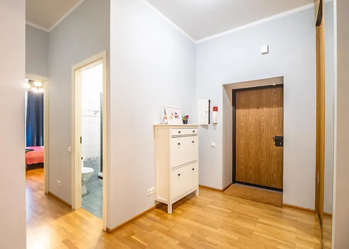 Διαμέρισμα Spacious 2br For 8 Guests, Quite Centre, Art Nouveau Area